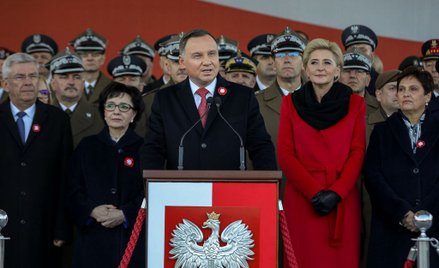 Andrzej Duda: Jesteśmy Polakami i obowiązki mamy polskie - od prawa do lewa