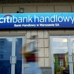 Walka o wyższą dywidendę Handlowego