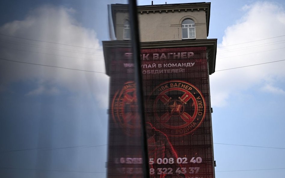 Banner promocyjny Grupy Wagnera, centrum Moskwy