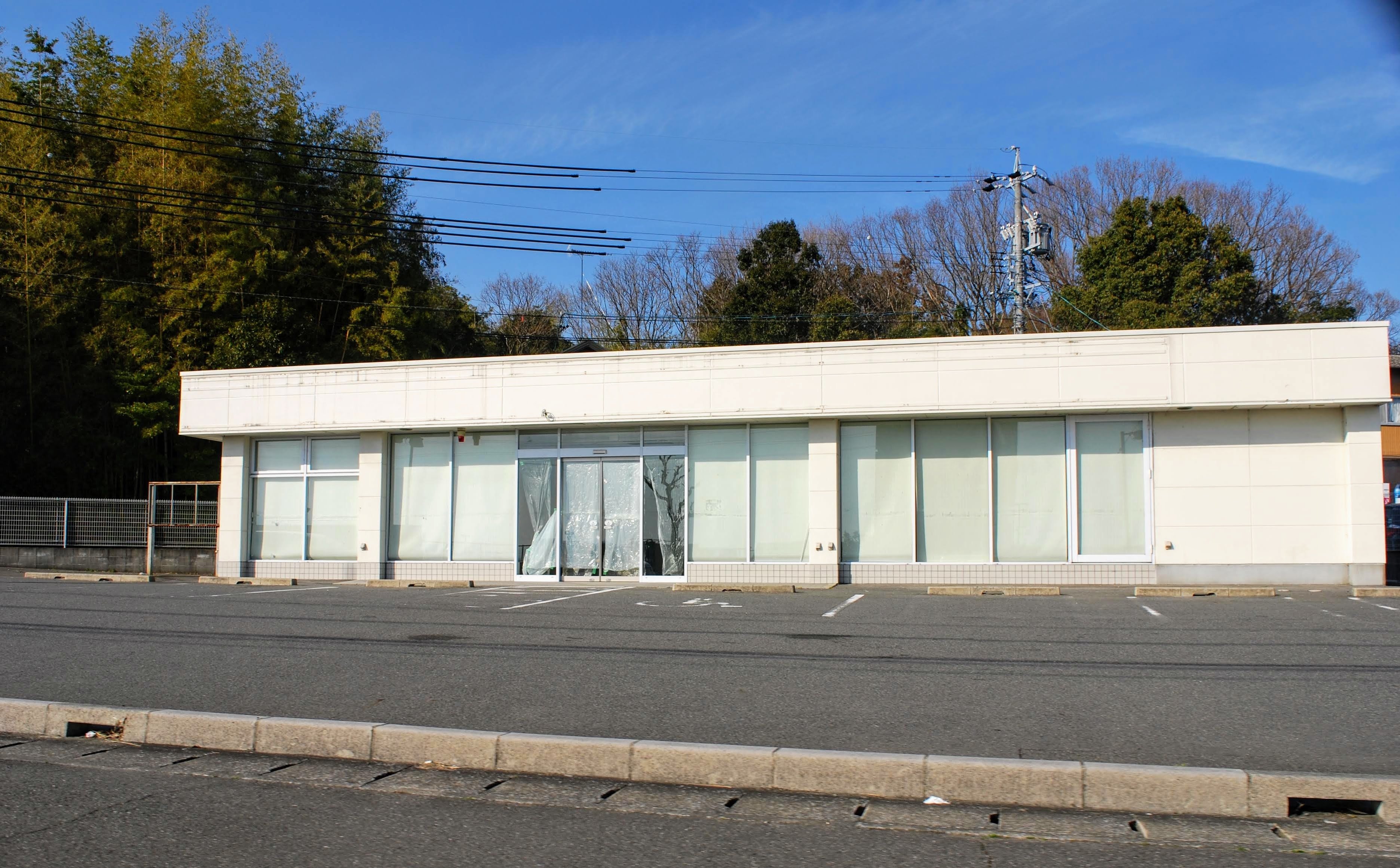 Codziennie znika z rynku przynajmniej 10 sklepów