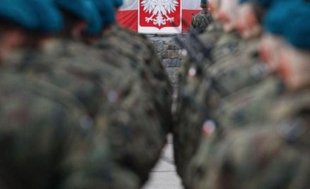 Policja nie przypilnuje wojska