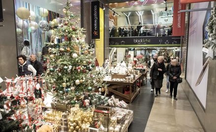 Polacy uważają, że bardziej przyda im się wolna Wigilia niż Wielki Piątek czy Zielone Świątki.
