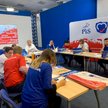 PiS uruchomiło call center. "Wszystkie ręce na pokład"