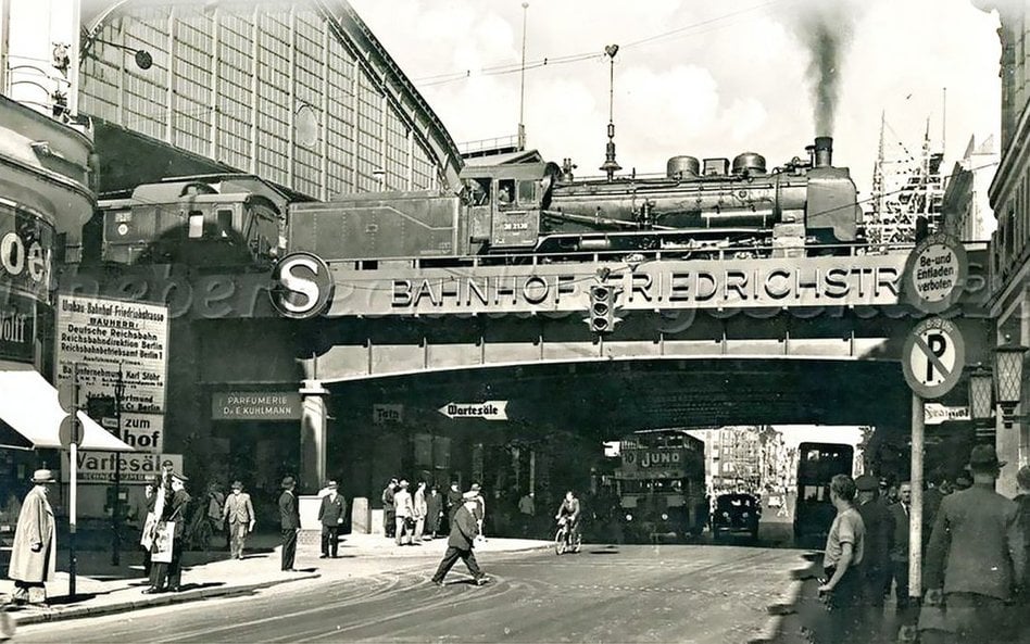 Dworzec kolejki miejskiej S-Bahn przy Friedrichstraße w Berlinie – miejsce pierwszej bojowej akcji o