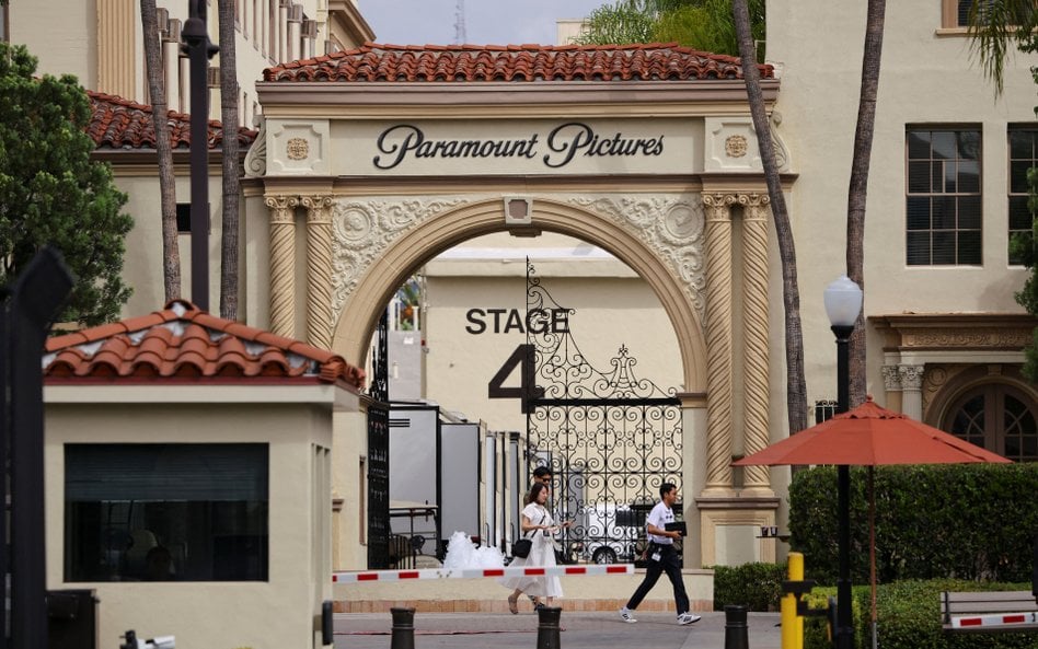Do nowej spółki będą należeć studia Warner Bros. i Paramount Pictures.