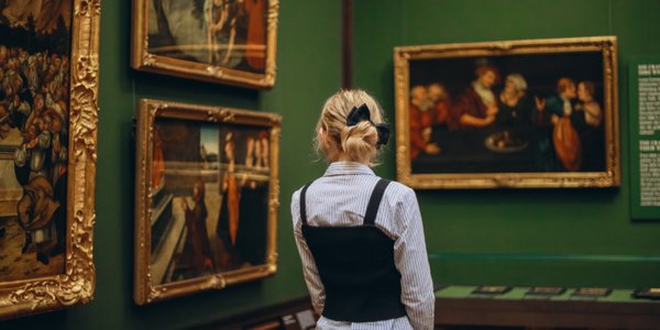 20 minutes in an art gallery cuts cortisol by 22%, King's College London study finds