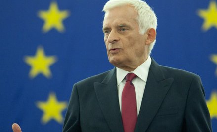 Jerzy Buzek jednoznacznie za PO, ale "reguł nie łamie"