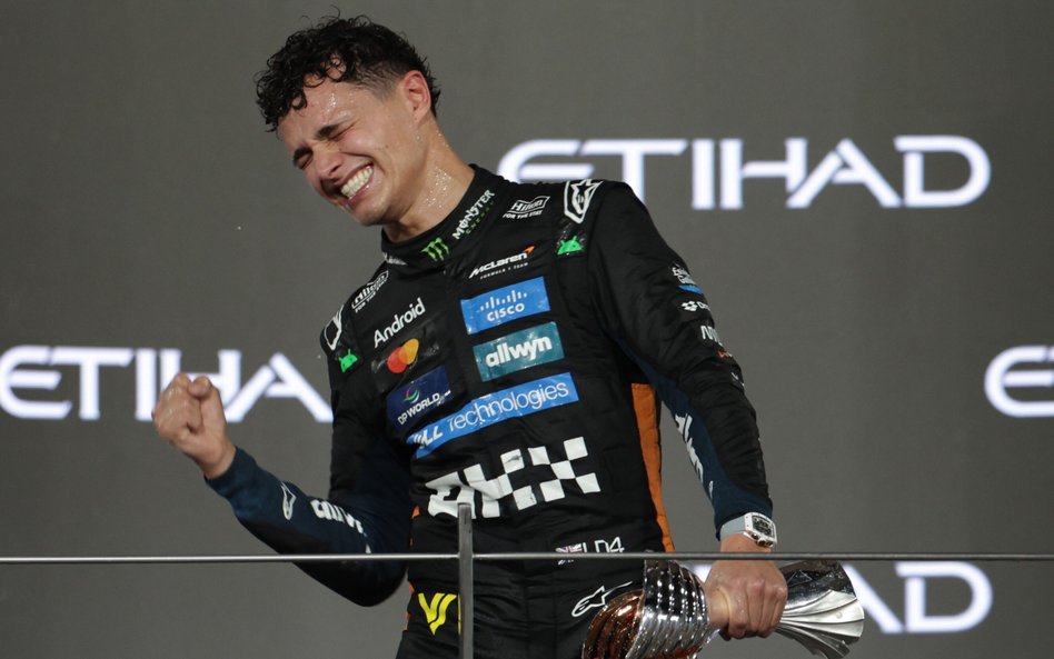 Lando Norris już dwa dni po ostatniej rundzie sezonu zaliczał kolejne okrążenia testowe swoim McLare
