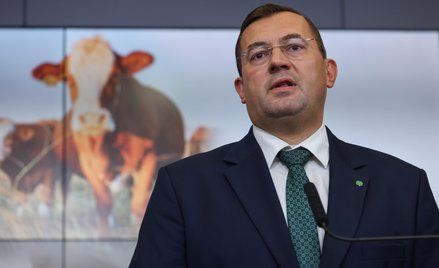 Minister rolnictwa i rozwoju wsi Stefan Krajewski