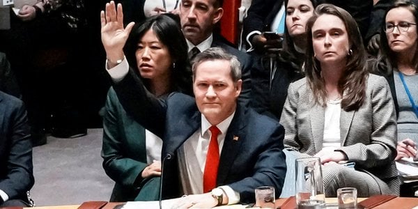 UN safety  Council Resolution: global  forces to appear in the Gaza Strip. Hamas opposition