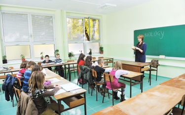 W ubiegłym roku zlikwidowano w Polsce aż 163 szkoły podstawowe, przede wszystkim na wsi