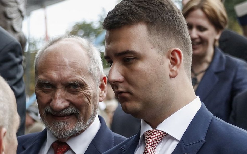 Bartłomiej Misiewicz będzie miał własny program? Tak chce wiceszef Telewizji Republika