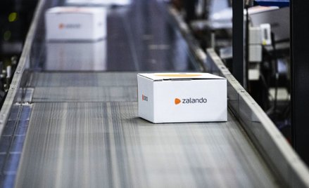 Akcje Zalando na widełkach po obniżeniu prognoz na 2026 rok