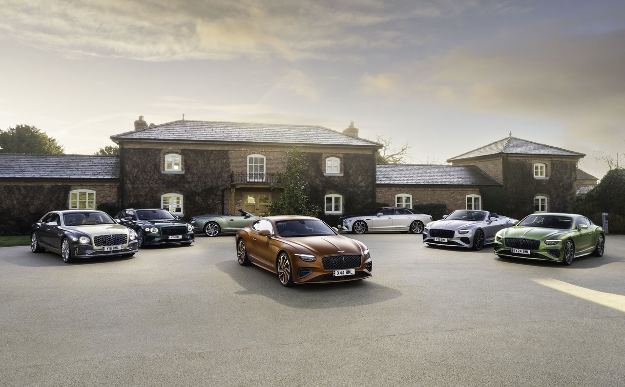 Bentley nie zwalnia tempa. Siódmy rok na plusie – mimo trudnych czasów