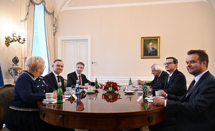 Mateusz Morawiecki w czasie rozmowy z Andrzejem Dudą