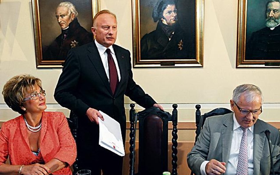 Uczestnicy wczorajszej debaty wezwali rząd do bardziej intensywnych działań. Na zdjęciu: Aldona Kame