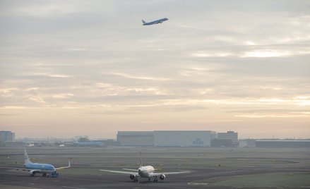 Amsterdam podnosi opłaty lotnicze. Wiele będzie zależeć od jakości samolotu