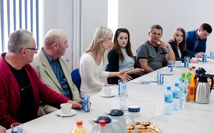 Magdalena Ogórek rozmawiała z opiekunami osób niepełnosprawnych