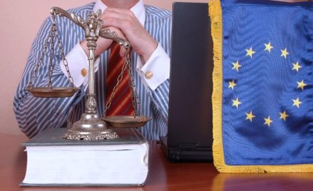 Nowy regulamin testu dla adwokata i radcy z Unii Europejskiej