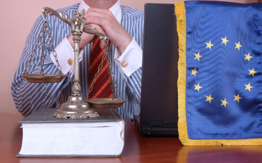 Nowy regulamin testu dla adwokata i radcy z Unii Europejskiej