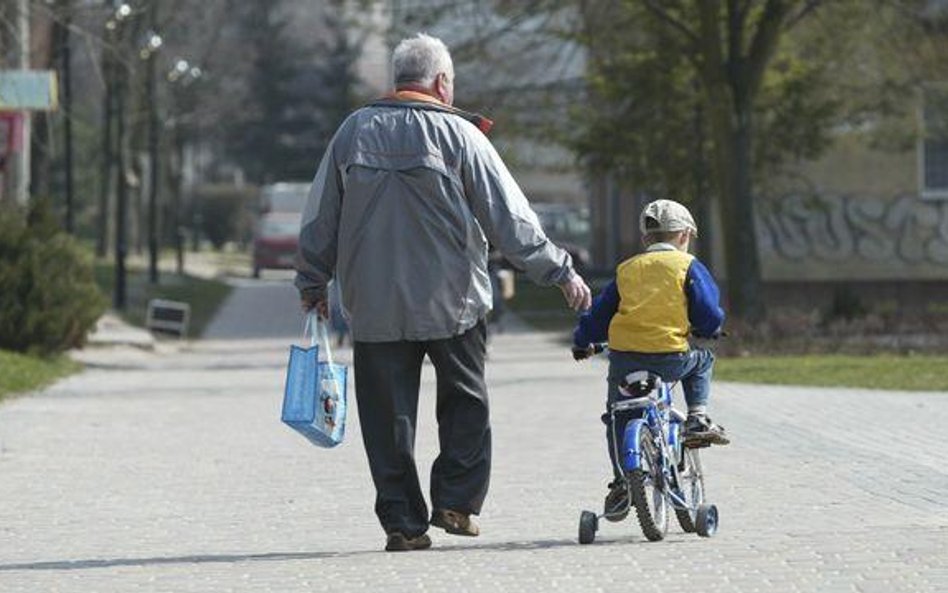 Czy osoby w podeszłym wieku mogą adoptować dziecko ?