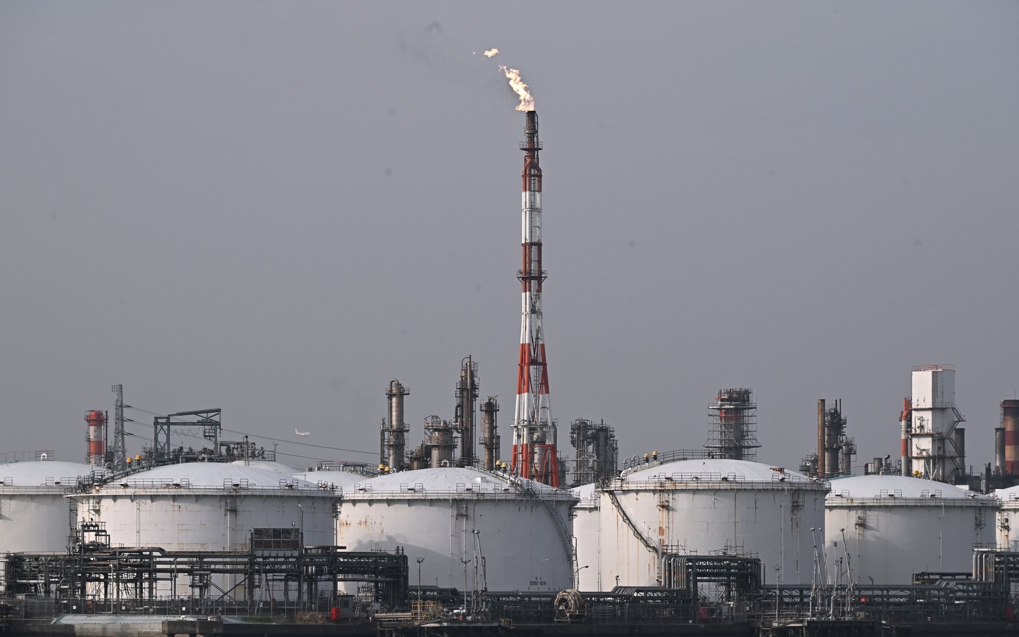 Ropa drożeje najszybciej w historii. Czy to dopiero początek?