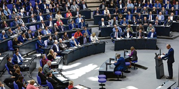 Niemcom trudno się pogodzić, że nie mogą jak wcześniej kontrolować rozwoju Polski