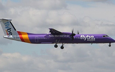 Brytyjski rząd ratuje linię Flybe. Grupa IAG pomstuje