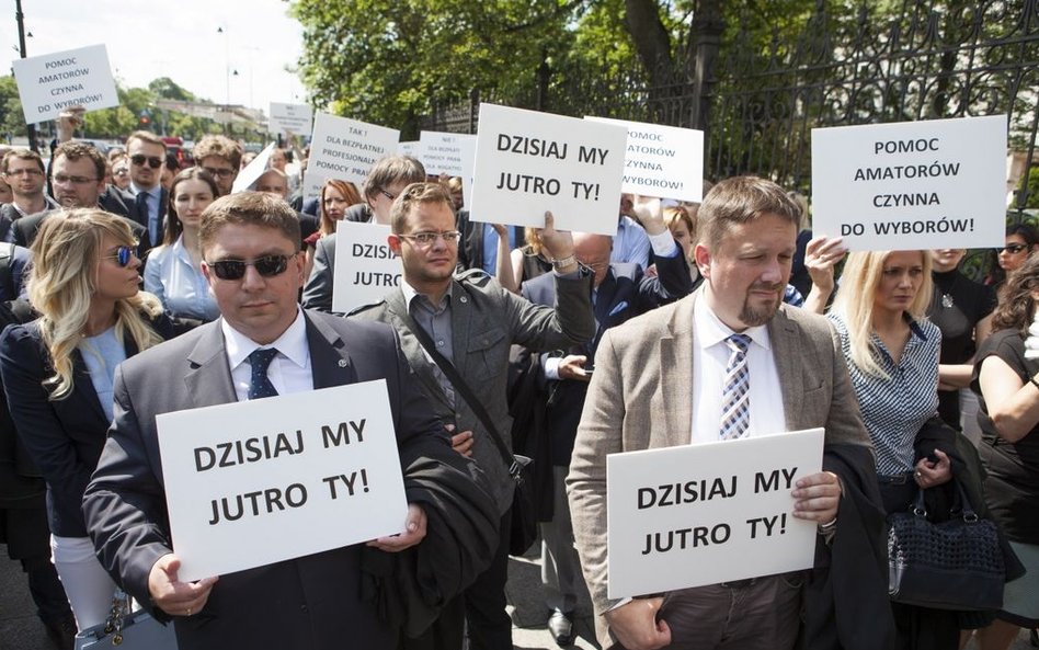 Protest adwokatów w Warszawie.