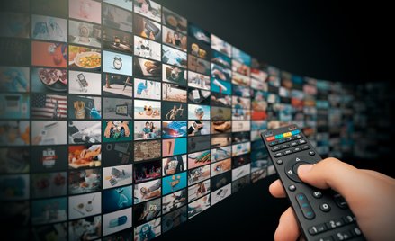 Wojna o czas widza wchodzi w nową fazę. Telewizja ma coraz większy kłopot
