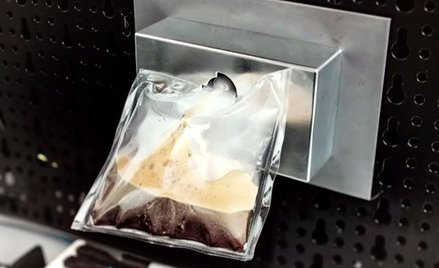 Astronauci nie nacieszą się aromatem. Kawę będą pili przez słomkę z plastikowych worków / Lavazza