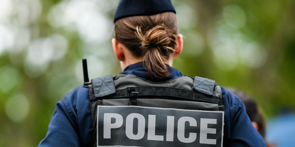 Francja: 35-letni kierowca potrącał pieszych i rowerzystów. Krzyczał „Allahu Akbar”