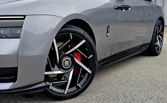 Rolls-Royce Spectre Blac Badge
