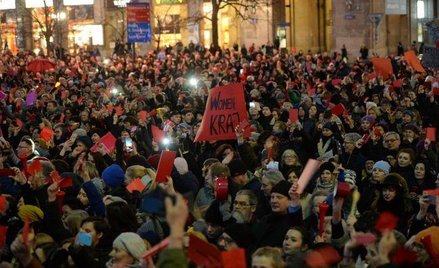 8 marca: Dzień "strajku kobiet" w Polsce