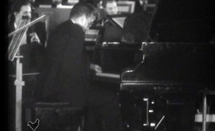 Paul Wittgenstein, austriacki pianista, stracił prawą rękę w wieku dwudziestu siedmiu lat podczas I 