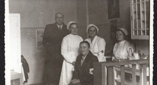 Powstańcy podczas leczenia w szpitalu powiatowym w Skierniewicach