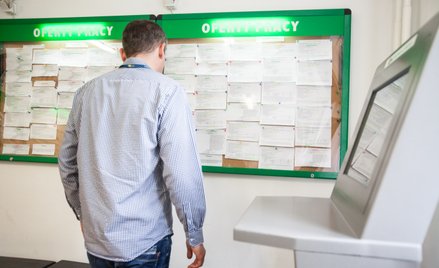 Dodatek aktywizacyjny to wsparcie finansowe dla bezrobotnych, którzy m.in. samodzielnie znaleźli zat