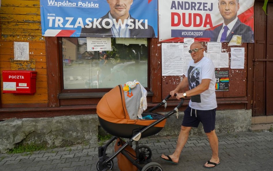 OBWE o wyborach: zatarte granice między państwem a partią