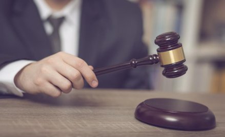 Pełna władza nad sądami trafi w ręce ministra