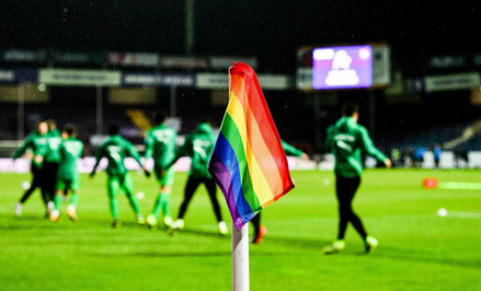 Czy homoseksualni piłkarze zawodowi skorzystają z platformy "Sports Free", żeby się ujawnić 17 maja?