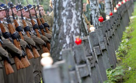 Powązki Wojskowe wciąż otwarte dla komunistycznych katów