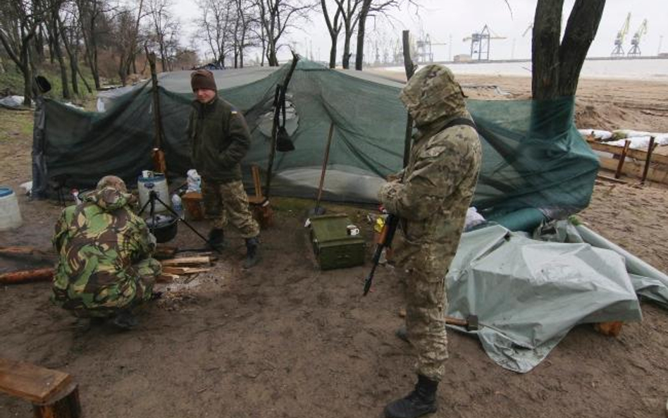 Ukraina: front szykuje się do wiosennych walk