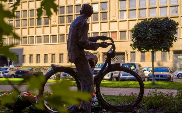 Bartoszewski stał się cenionym varsavianistą i historykiem