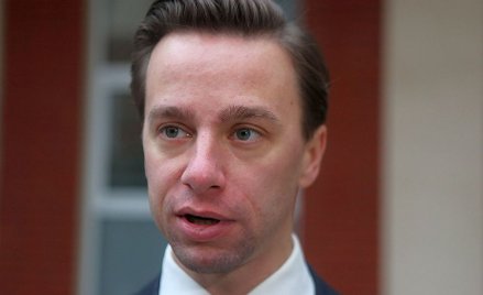„Musimy zabezpieczyć polskie interesy, a nie podlizywać się Amerykanom i realizować ich plany”.