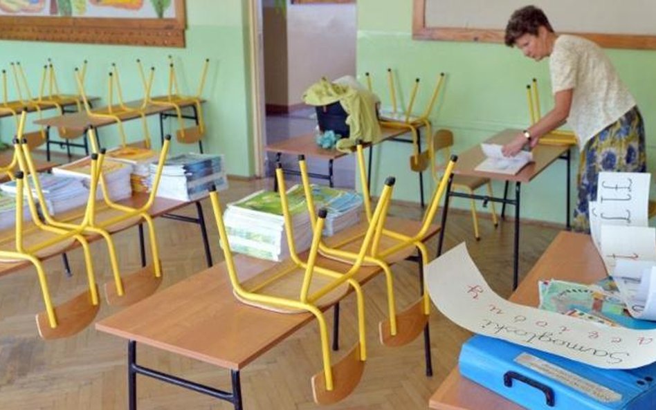 Rok szkolny rozpoczyna się 4 września. Samorządy twierdzą, że szkoły nie zgłaszały im kłopotów z prz