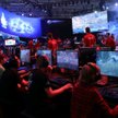 Gry rozgrzewają inwestorów. Informacje z PCF Group niepokoją. CD Projekt na fali