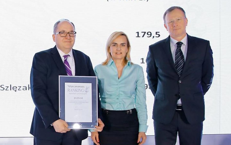 Od lewej: Arkadiusz Krasnodębski, partner zarządzający w Dentos, zwycięskiej kancelarii w XIV. ranki