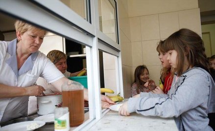 Wciąż brakuje norm żywieniowych dla dzieci w żłobkach, przedszkolach i szkołach