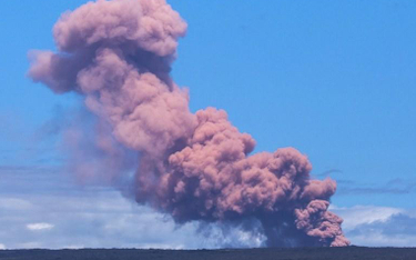 Kilauea toczy lawę, mieszkańcy ewakuowani