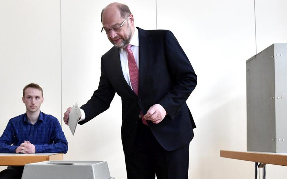 Martin Schulz ma już znikome szanse na odrobienie strat do Angeli Merkel.